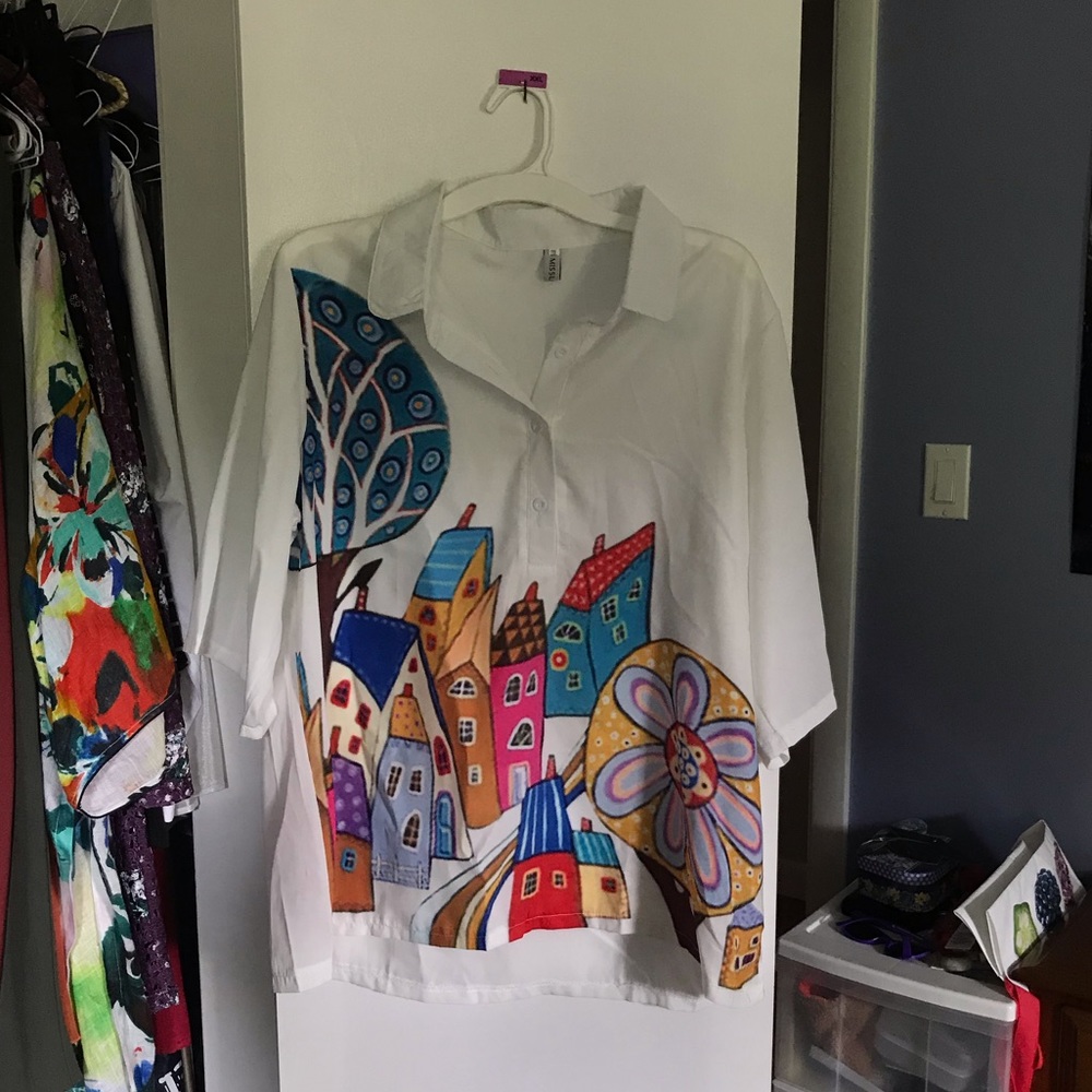 MISSLOOK White Collared Shirt w colorful graphic